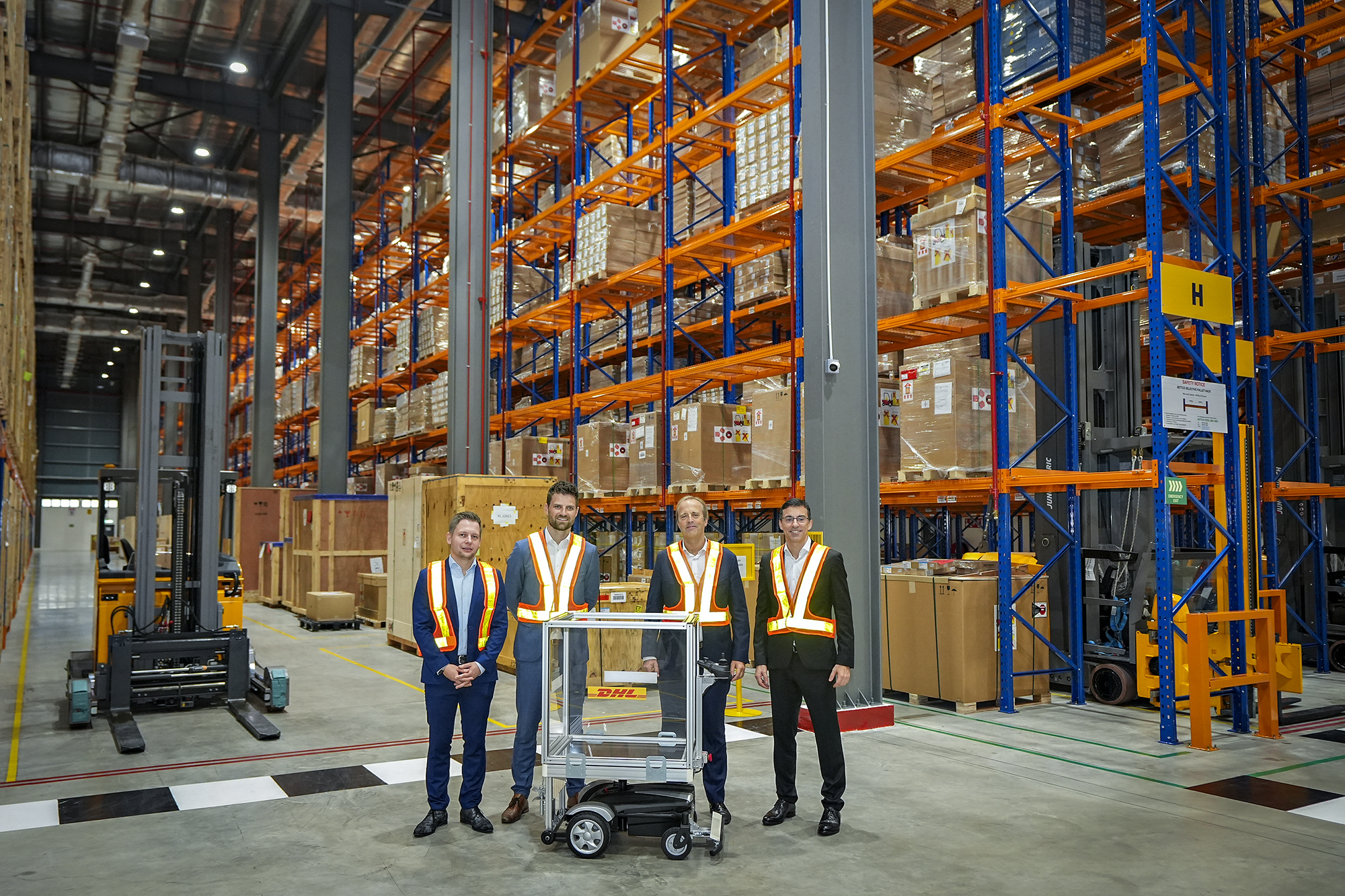 (From L to R) Mario Lorenz (Country Managing Director, DHL Supply Chain Malaysia), Andries Retief (CEO, DHL Supply Chain Southeast Asia), Oscar de Bok (CEO, DHL Supply Chain), Javier Bilbao (CEO, DHL Supply Chain Asia Pacific) at Penang Logistics Hub 4