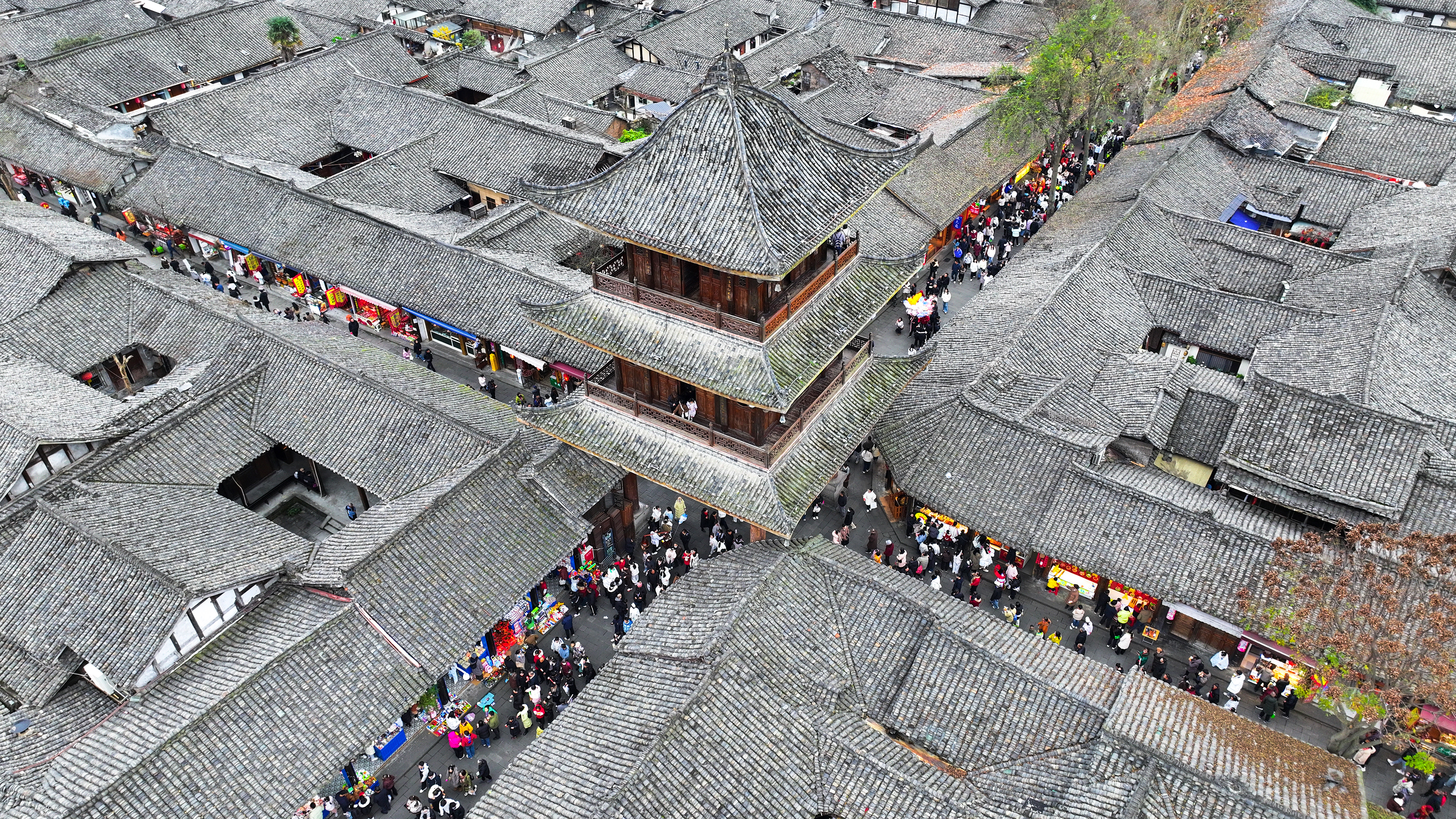 Crowds fill the streets of Langzhong Ancient City, Langzhong City, Sichuan Province.