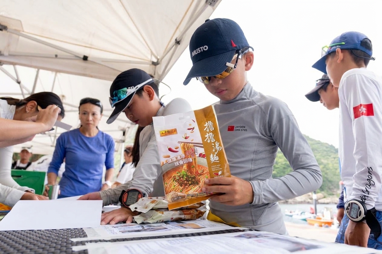 Lee Kum Kee distributed popular product samples to sailors and families at the HKODA National & Open Championships 2026.