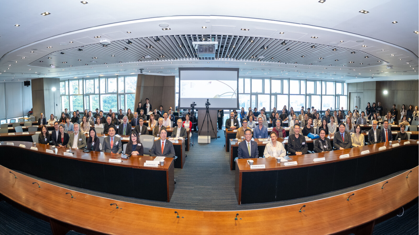 Officiating guests, cultural leaders and international scholars gather at City University of Hong Kong for the opening of the inaugural 10AFEST, celebrating the 10th anniversary of the Indra and Harry Banga Gallery.